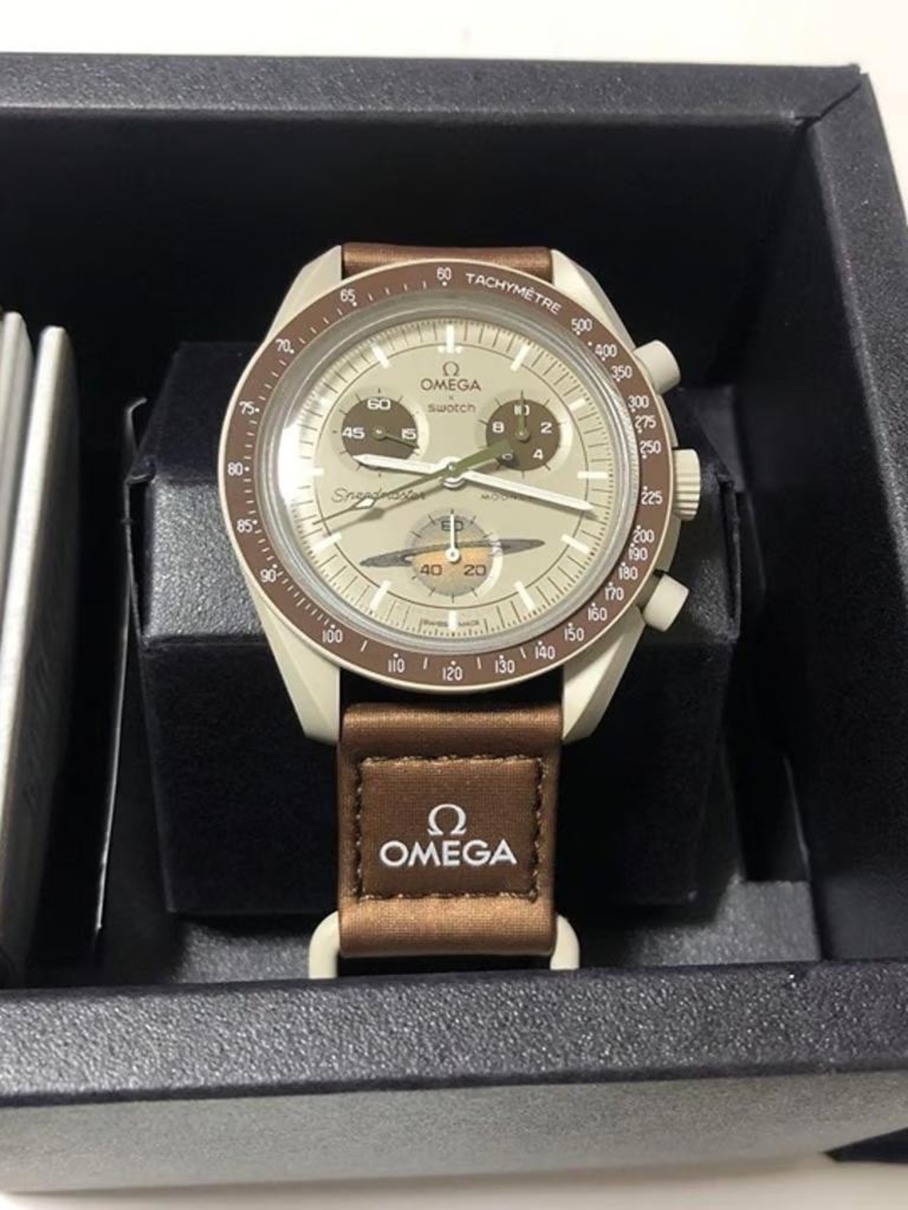 Oméga X swatch Speedmaster Moonswatch Mission To Saturn